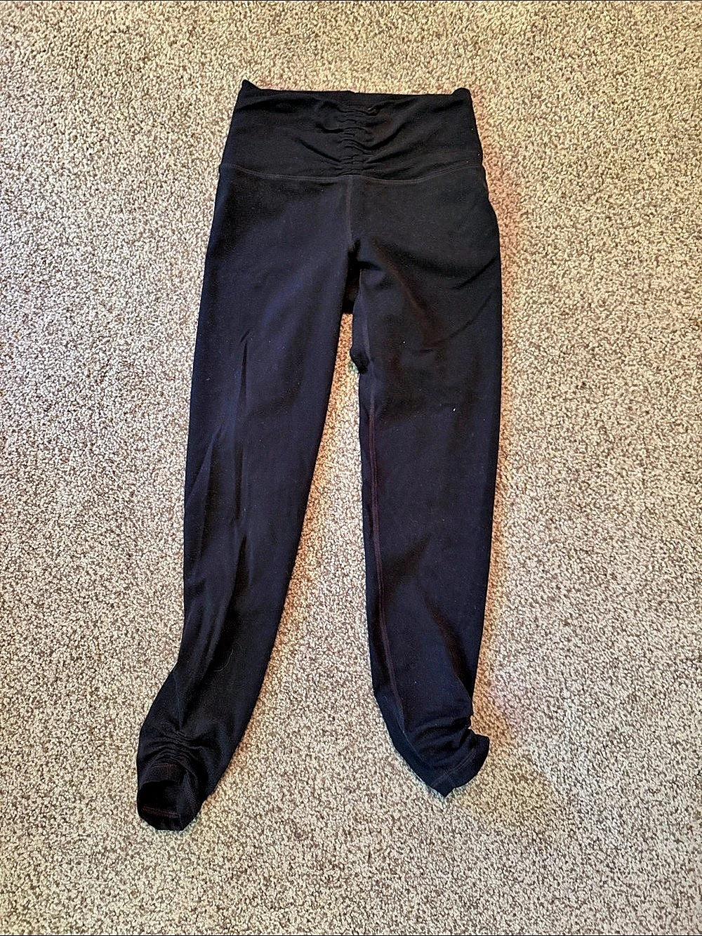 Old Navy StudioSmooth Extra High-Rise Ruched Leggings Black Medium